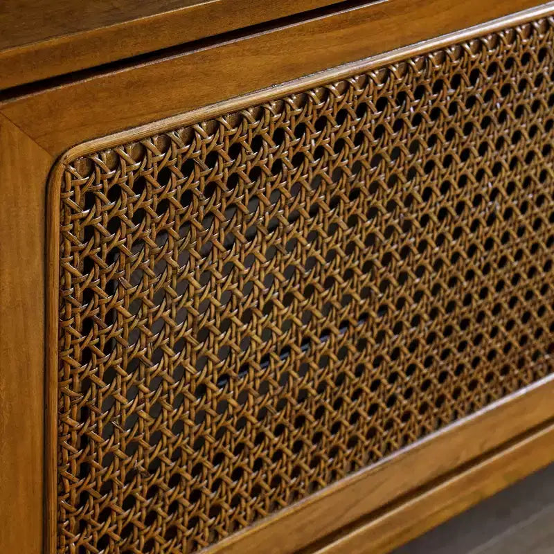 Mobile TV in rattan stile Mid-Century Modern da 59 pollici per televisori da 65 pollici, base in legno massello con ante in rattan - Legno chiaro